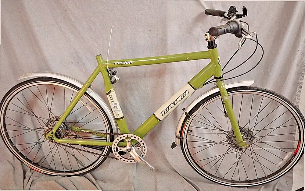 22 Speeds Hybrid Bike